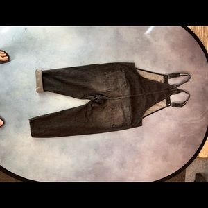 EUC Gap black crop overalls
